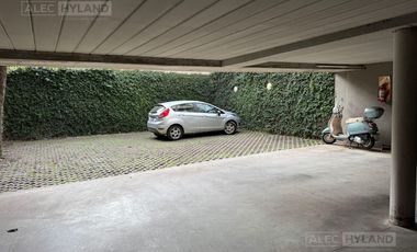 Departamento 2 ambientes con cochera en venta en San Isidro
