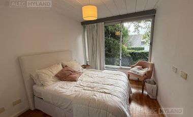 Departamento 2 ambientes con cochera en venta en San Isidro