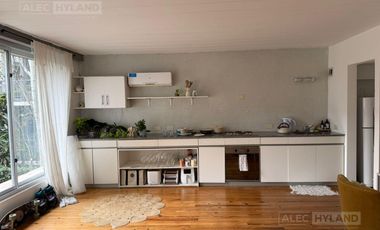 Departamento 2 ambientes con cochera en venta en San Isidro