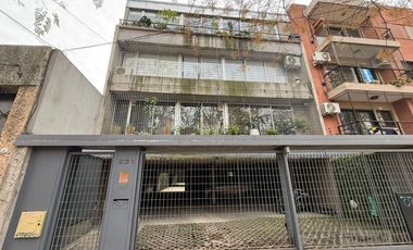 Departamento 2 ambientes con cochera en venta en San Isidro