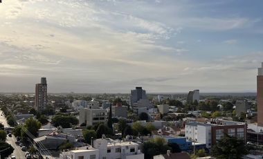 VENTA Piso 3 dorm. con cochera Rivadavia 400 - Neuquen