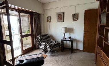 VENTA Piso 3 dorm. con cochera Rivadavia 400 - Neuquen