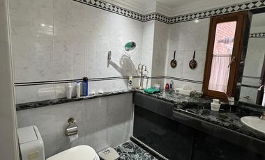 VENTA Piso 3 dorm. con cochera Rivadavia 400 - Neuquen