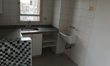 Departamento 2 ambientes con balcón en Flores - Piso alto en Torre con Jardín SUM y Parrillas
