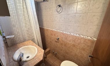 chalet de 5 dormitorios en Barrio Parque Bernal