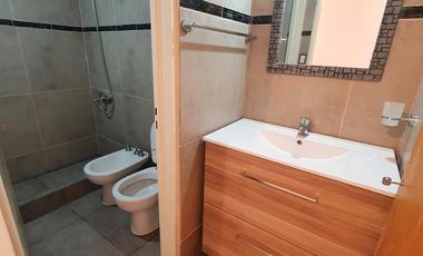 PH DE 3 AMBIENTES A ESTRENAR CON JARDIN Y TERRAZA EN VENTA. FLORIDA OESTE