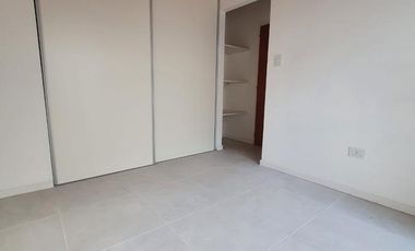 PH DE 3 AMBIENTES A ESTRENAR CON JARDIN Y TERRAZA EN VENTA. FLORIDA OESTE