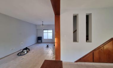 Casa en  Alquiler
