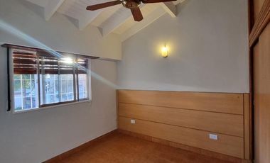Casa en  Alquiler