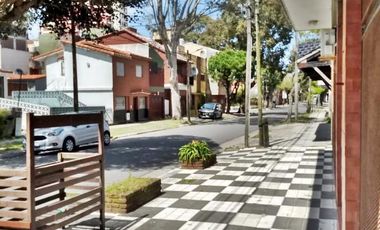 Local - San Bernardo Del Tuyu