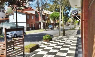 Local - San Bernardo Del Tuyu