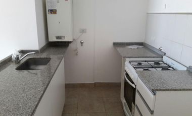 Bº Gral. Paz - Dpto. 2 dorm. c/ balcón frente!!!!