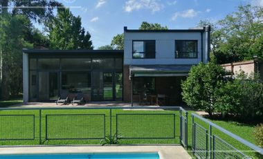 Casa en Alquiler en Abril Country Club Hudson Berazategui