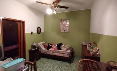 EN VENTA- CASA DE 4 HABITACIONES EN BARRIO PARACAO