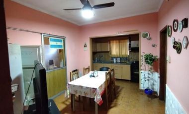 EN VENTA- CASA DE 4 HABITACIONES EN BARRIO PARACAO