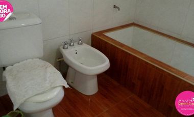 ALQUILER TEMPORARIO  CASA EN CARLOS PAZ  EN PLAYAS DE ORO