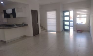 CASA EN RENTA DE 3 RECÁMARAS, FRAC. VISTA ALTA, BOCA DEL RÍO, VERACRUZ