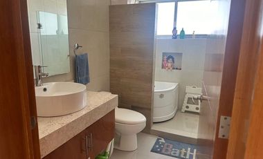 Hermosa casa en condominio en Querétaro