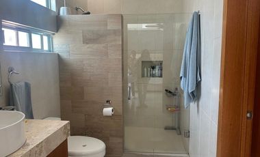 Hermosa casa en condominio en Querétaro