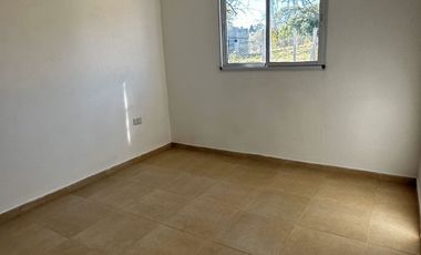 EN VENTA CASA 2 DORM - LOTEO LA RESERVA