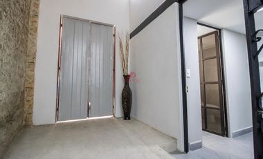 CASA EN VENTA CON USO DE SUELO MIXTO PARA REMODELACION, GUADALAJARA