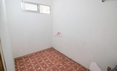 CASA EN VENTA CON USO DE SUELO MIXTO PARA REMODELACION, GUADALAJARA
