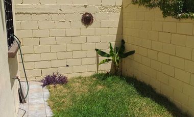 CASA EN VENTA EN BOSQUES DEL PONIENTE EN SANTA CATARINA