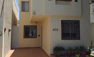 CASA EN VENTA EN BOSQUES DEL PONIENTE EN SANTA CATARINA