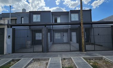 VENDO DUPLEX ZONA UNIVERSITARIO ENTREGA Y FINANCIACION