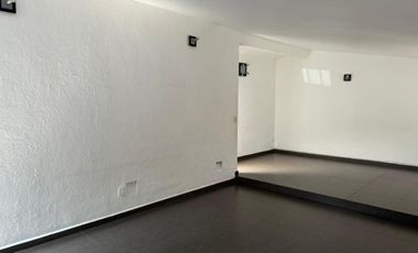 SE RENTA CASA DE UNA PLANTA EN ARBOLEDAS