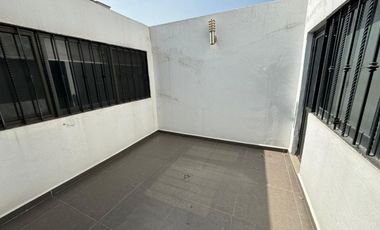 SE RENTA CASA DE UNA PLANTA EN ARBOLEDAS