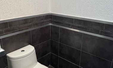 SE RENTA CASA DE UNA PLANTA EN ARBOLEDAS