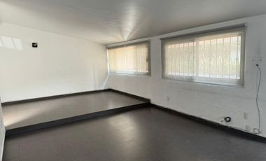 SE RENTA CASA DE UNA PLANTA EN ARBOLEDAS