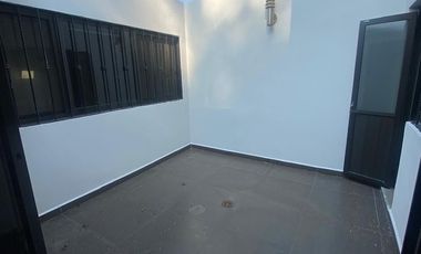 SE RENTA CASA DE UNA PLANTA EN ARBOLEDAS