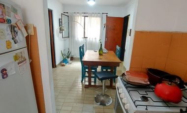 Se vende, departamento centrico 2 dormitorios. Imperdible