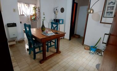 Se vende, departamento centrico 2 dormitorios. Imperdible