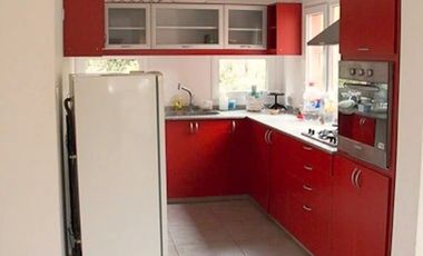Amplia Casa con 3 dormitorios rodeada de bosque y cercano a Laguna Rosales