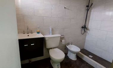 Vendo casa lista para mudarse en San Benito, 3 habitaciones, gran patio con verde