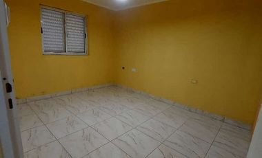 Vendo casa lista para mudarse en San Benito, 3 habitaciones, gran patio con verde