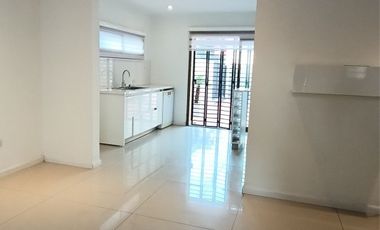 Casa c/pileta Sobre Av Zanni