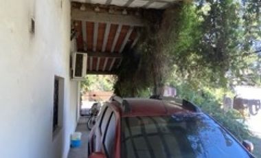 VENDO AMPLIA CASA DE 3 DORMITORIOS