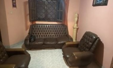 VENDO AMPLIA CASA DE 3 DORMITORIOS