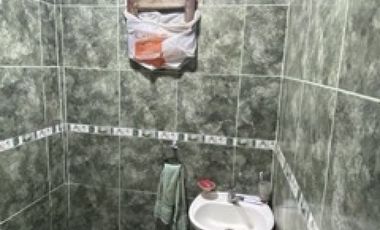 VENDO AMPLIA CASA DE 3 DORMITORIOS