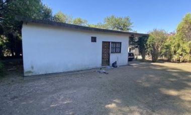 VENDO AMPLIA CASA DE 3 DORMITORIOS