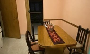 VENDO AMPLIA CASA DE 3 DORMITORIOS