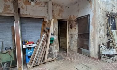 VENTA DE PH TIPO CASA AL FRENTE CON LOCAL Y GARAJE (284M2)