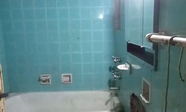 VENTA DE PH TIPO CASA AL FRENTE CON LOCAL Y GARAJE (284M2)