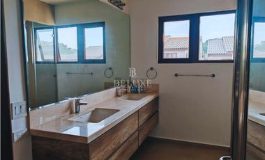 VENDO CASA EN GOLF GARDENS (9)