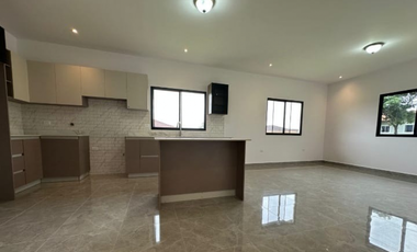 Venta de casa en Boquete Canyon Village, Boquete