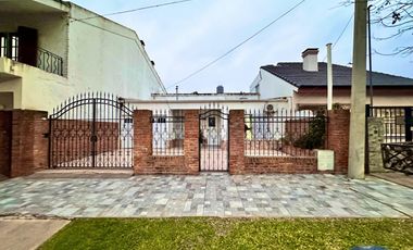 Casa en venta en Paraná, Crespo